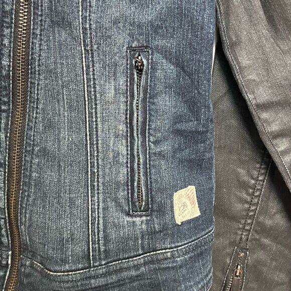 NWT Silver Jeans Denim Assymetrical Zip Two Tone Moto Jean Jacket Womens S - Picture 4 of 7